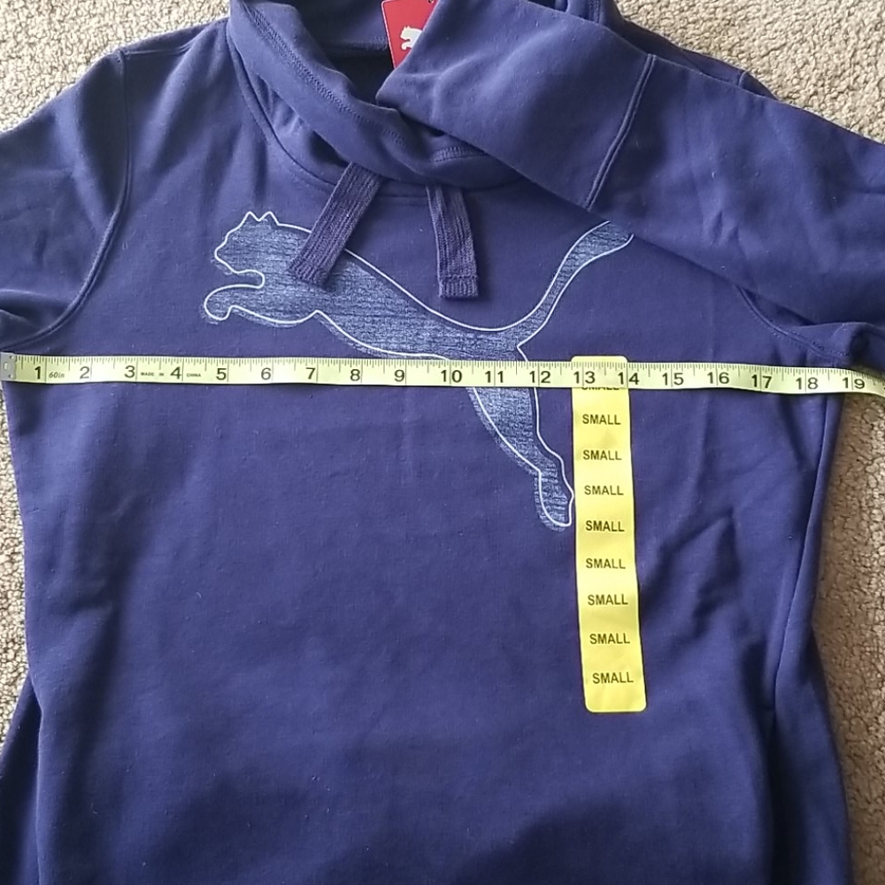 Puma pull over - Picture 3 of 4